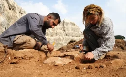 Diyarbakır’da arkeolojik kazıda 54 çocuğun gömülü olduğu mezarlık bulundu