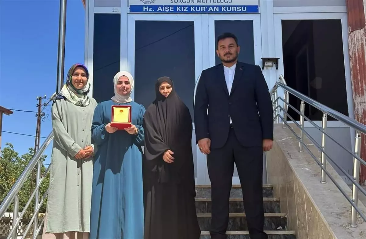 Türkiye Kadınlar Hafızlık Yarışması’nda Yozgatlı Emine Bolat birinci oldu